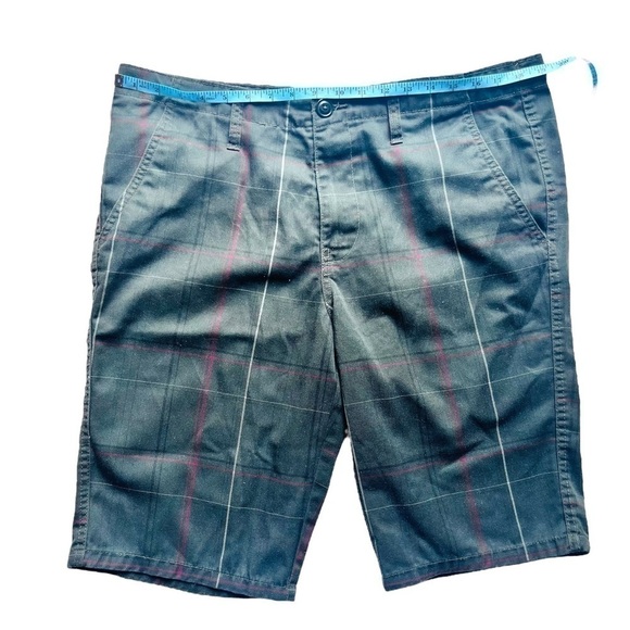 Bluenotes shorts classic flat front  grey plaid cargo knee length size 38 - Picture 10 of 11